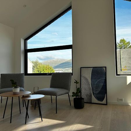 Tromso Central Guest House With Parking Екстер'єр фото