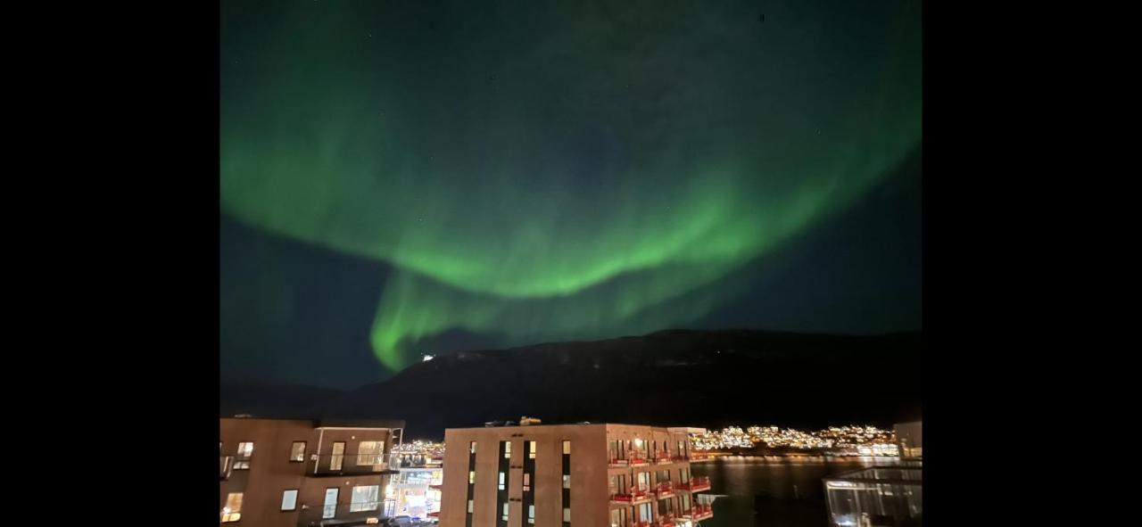 Tromso Central Guest House With Parking Екстер'єр фото