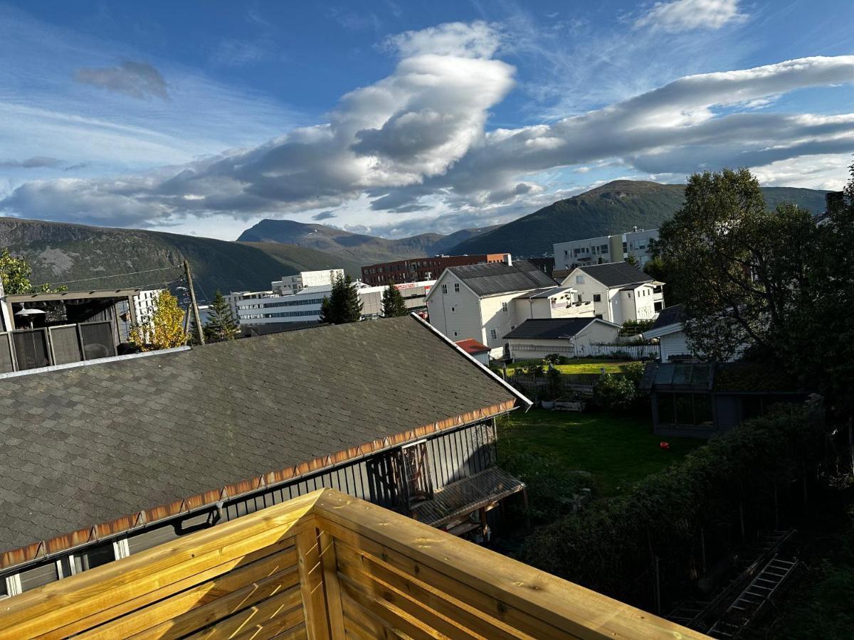 Tromso Central Guest House With Parking Екстер'єр фото