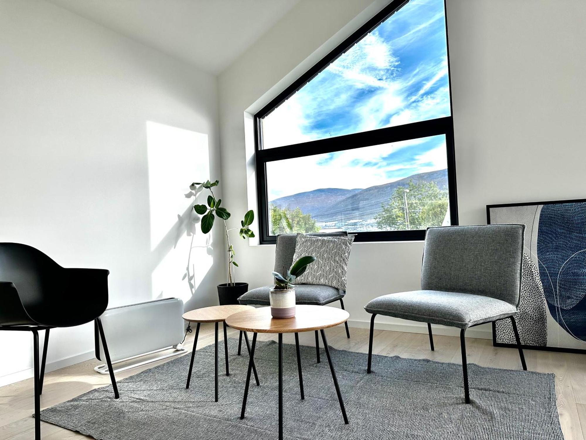 Tromso Central Guest House With Parking Екстер'єр фото